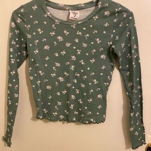 Small floral green cropped long sleeve